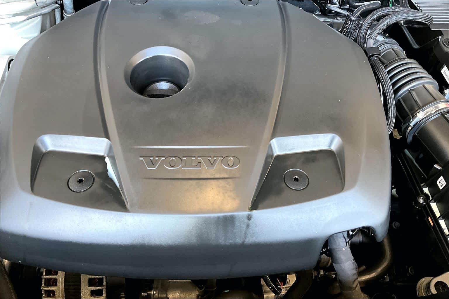 Used 2021 Birch Light Metallic Volvo Inscription image 33