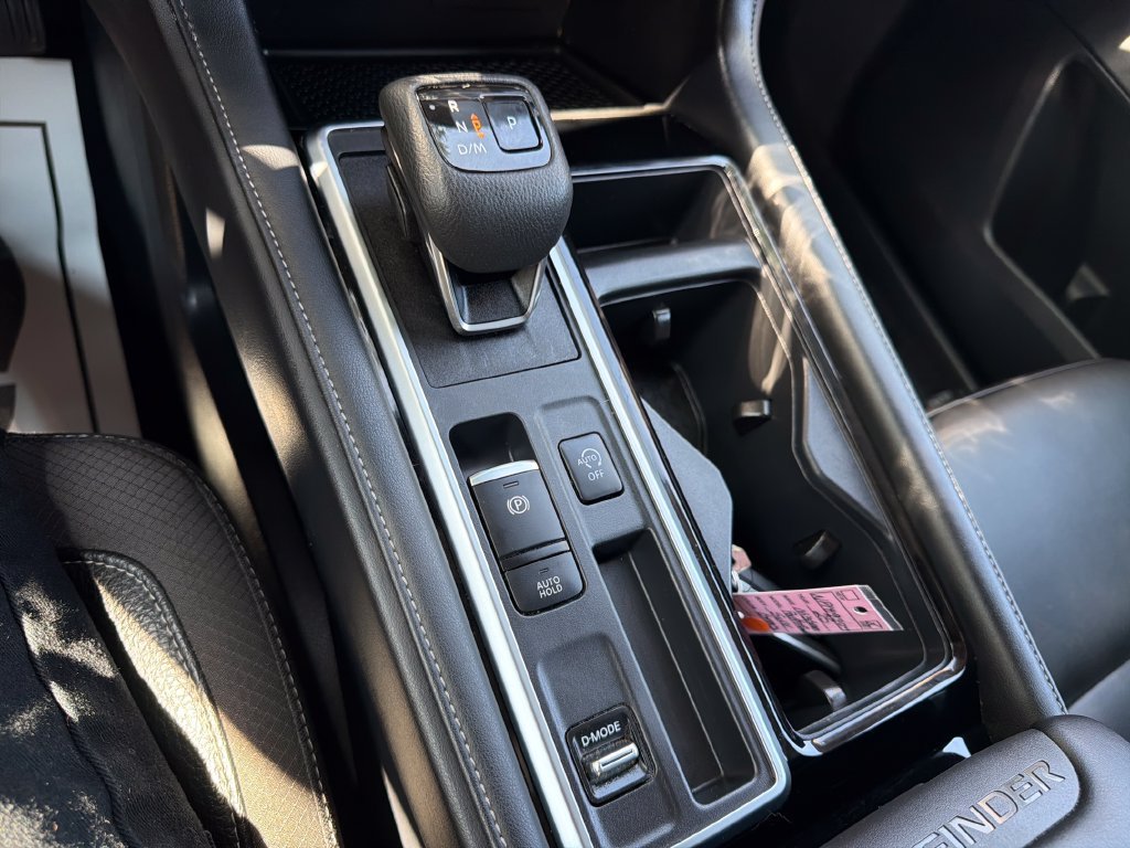 Used 2025 Gray Nissan SL image 23