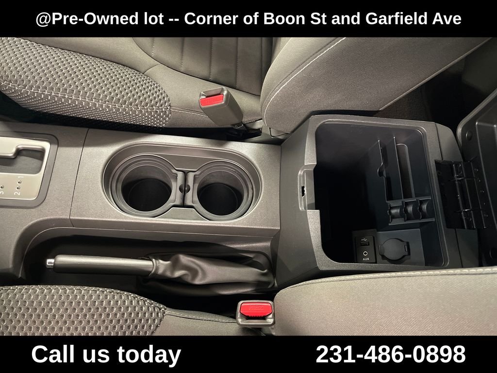 Used 2015 Black Nissan PRO-4X image 26