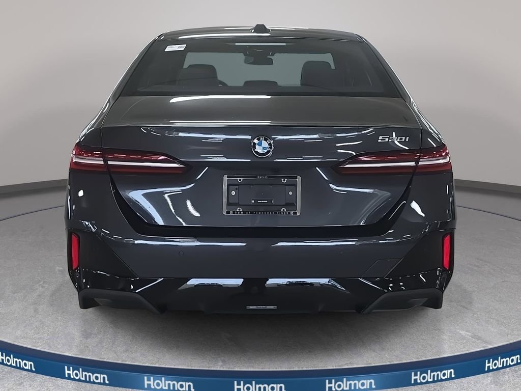 Used 2026 Dark Graphite Metallic BMW 530i image 5