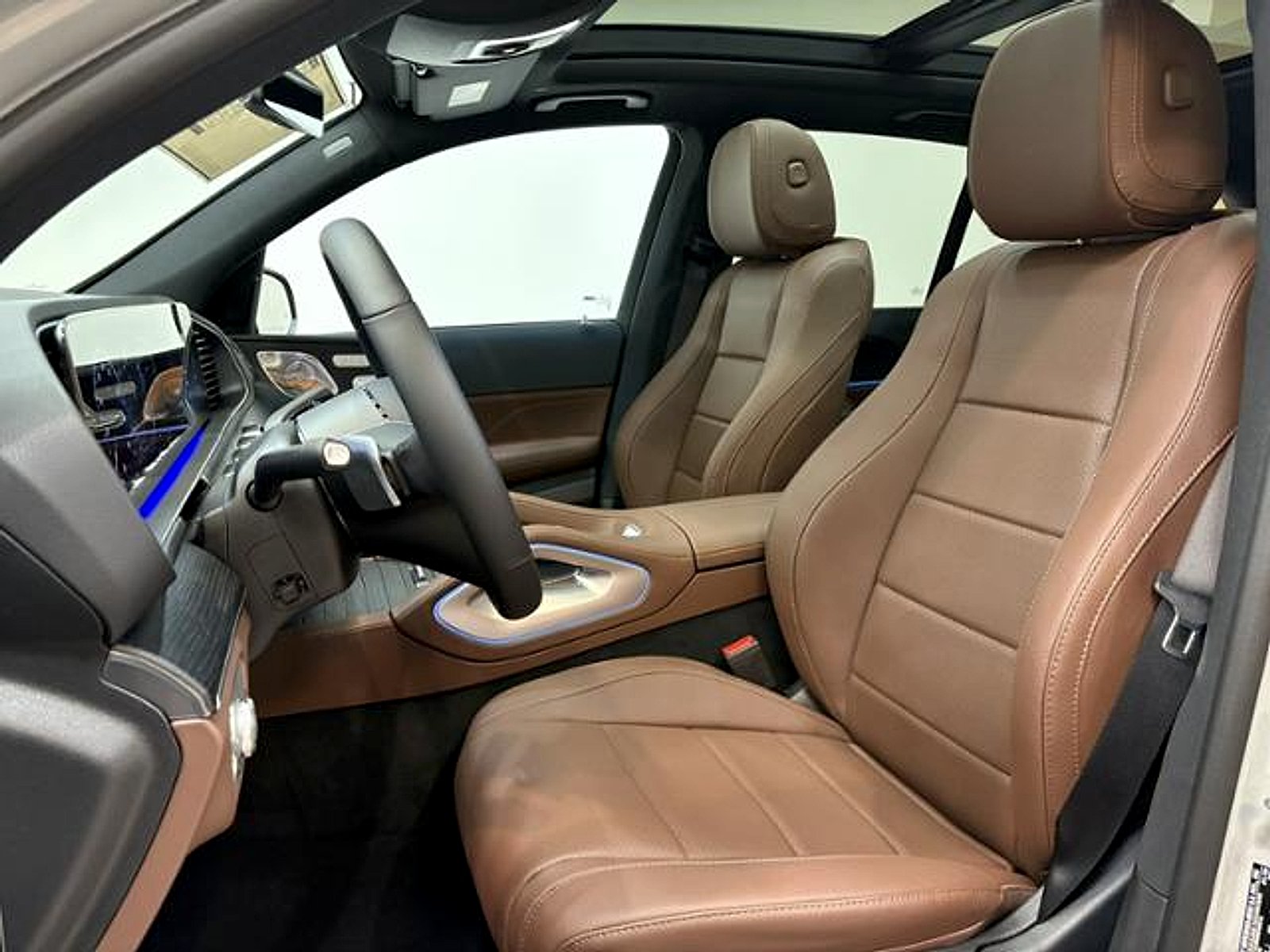 New 2026 MANUFAKTUR Alpine Grey Mercedes-Benz  image 6