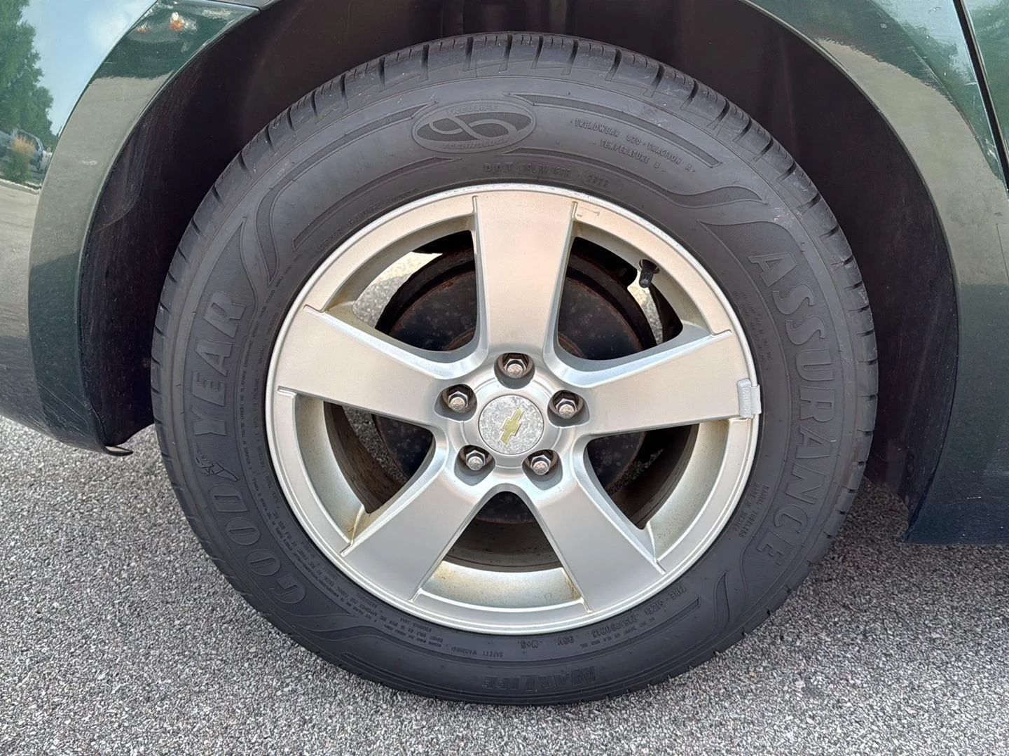 Used 2015 RAINFOREST GREEN METALLIC Chevrolet LT image 13