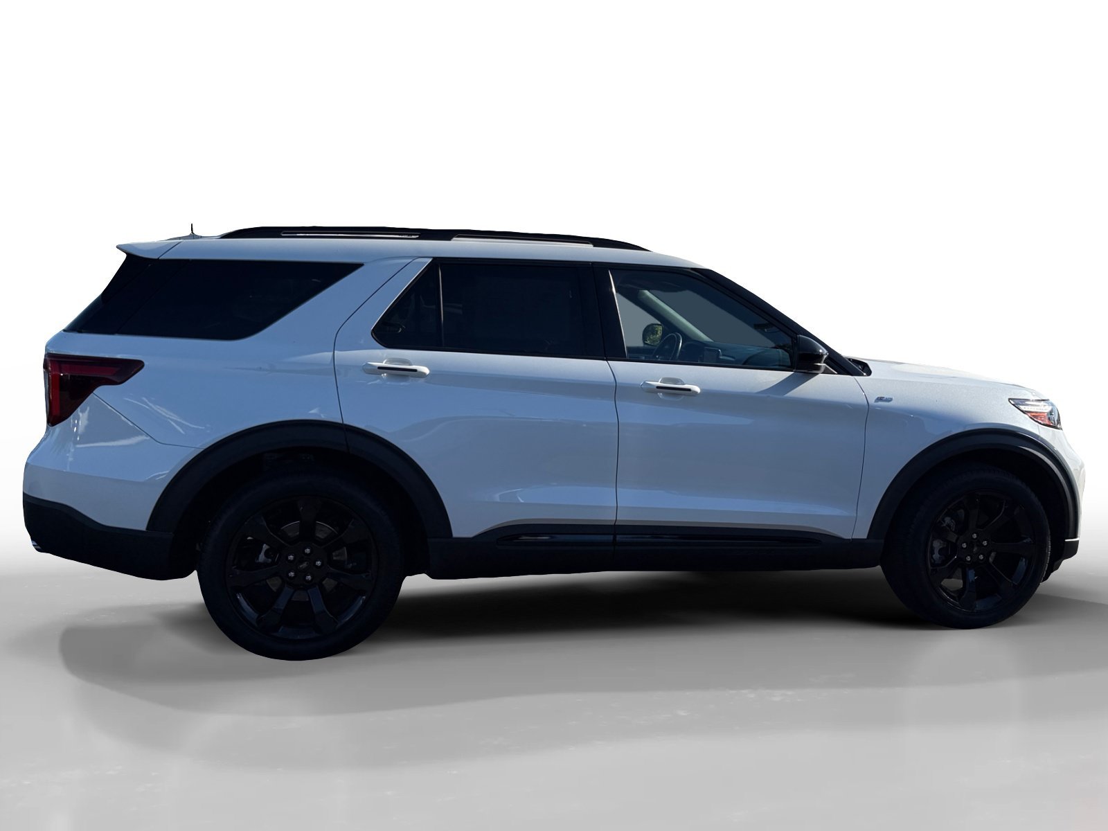 Certified Used 2022 White Metallic Ford ST-Line image 6