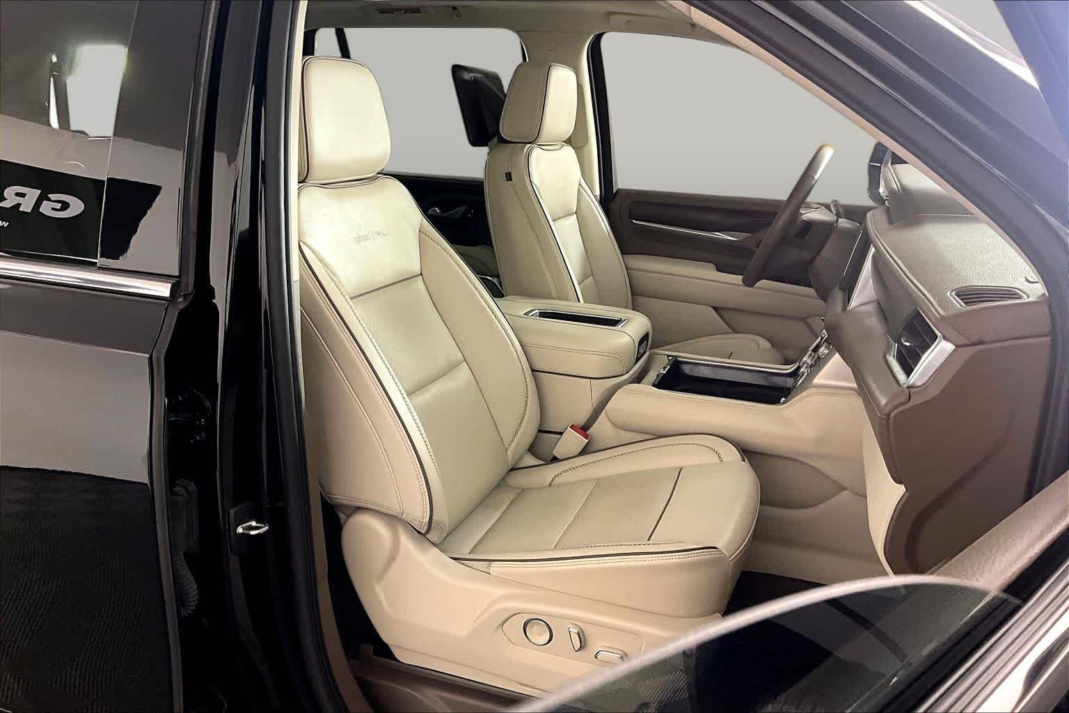 Used 2024 Onyx Black GMC Denali image 9