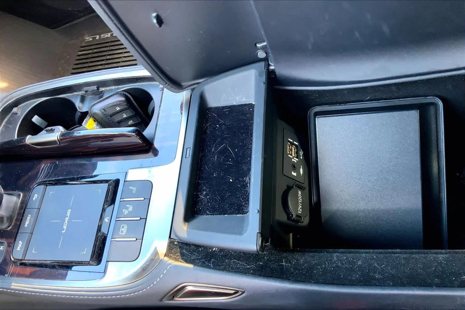 Certified Used 2022 CAVIAR Lexus  image 34