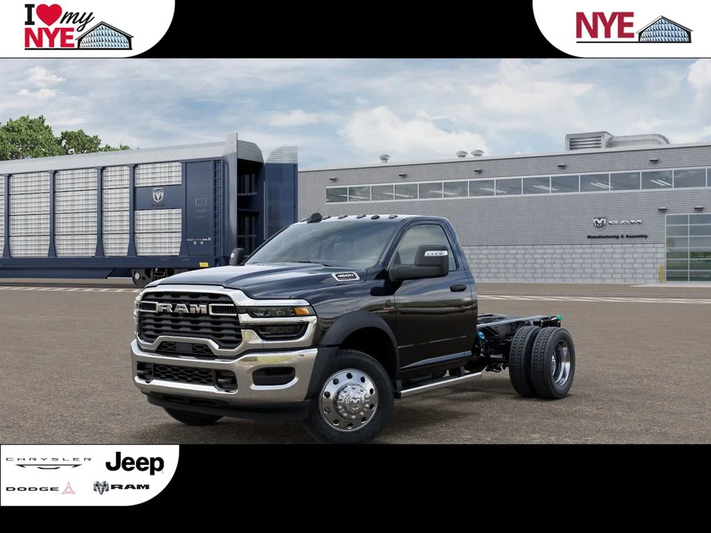 2026 RAM 4500 Tradesman 4X4 Reg Cab SWB DRW 145" WB's photo