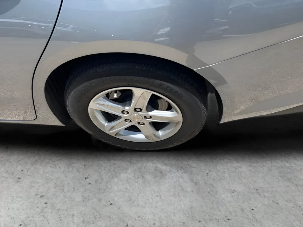 Used 2024 Gray Chevrolet LT image 5