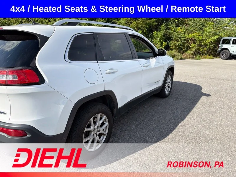 Used 2017 White Jeep Latitude image 6