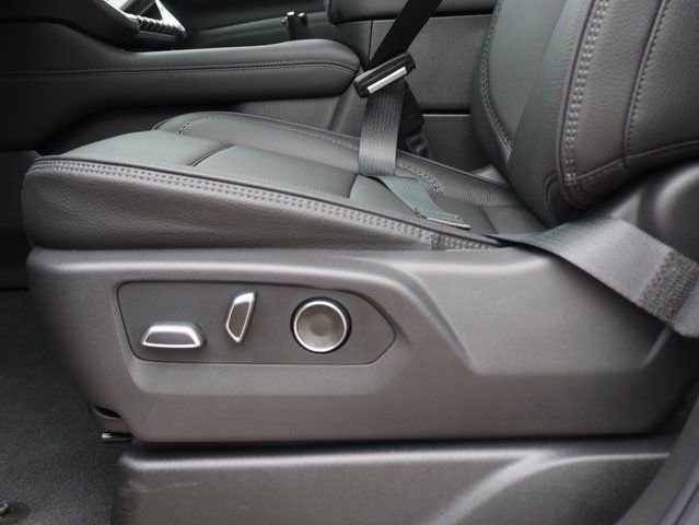 New 2026 Summit White GMC Denali image 38