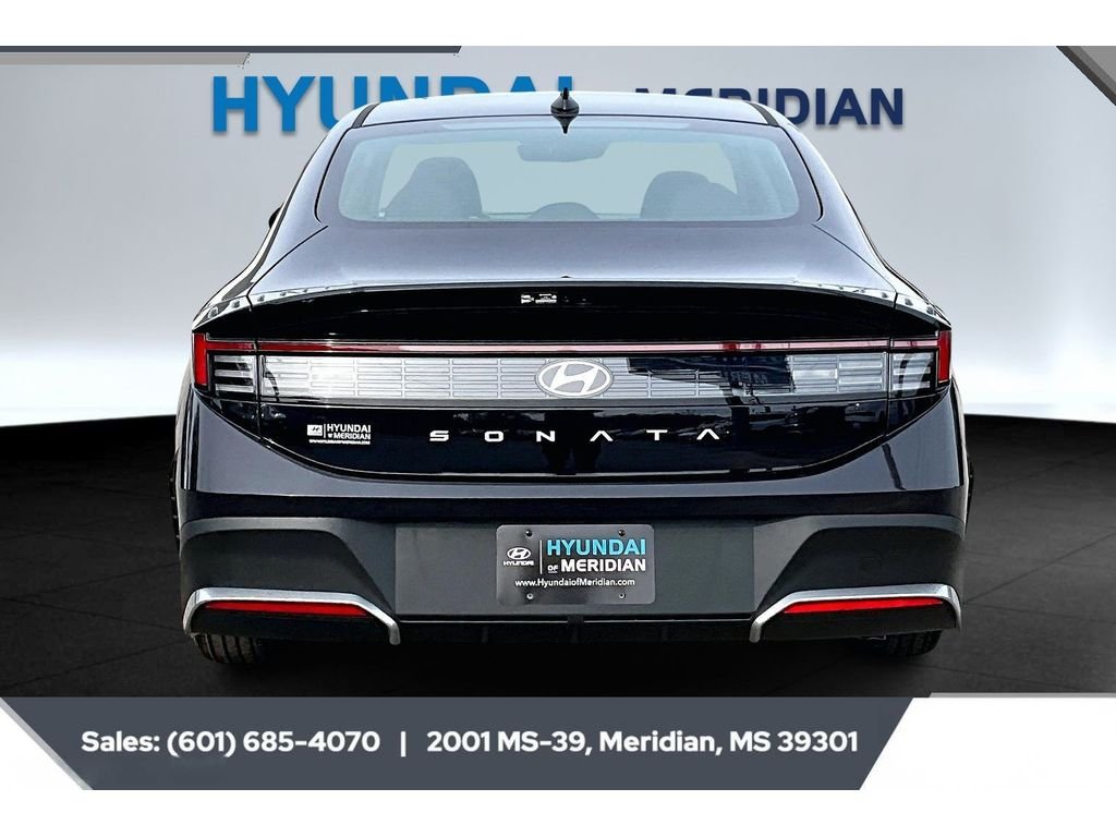 Certified Used 2026 CARBON BLUE Hyundai SE image 4