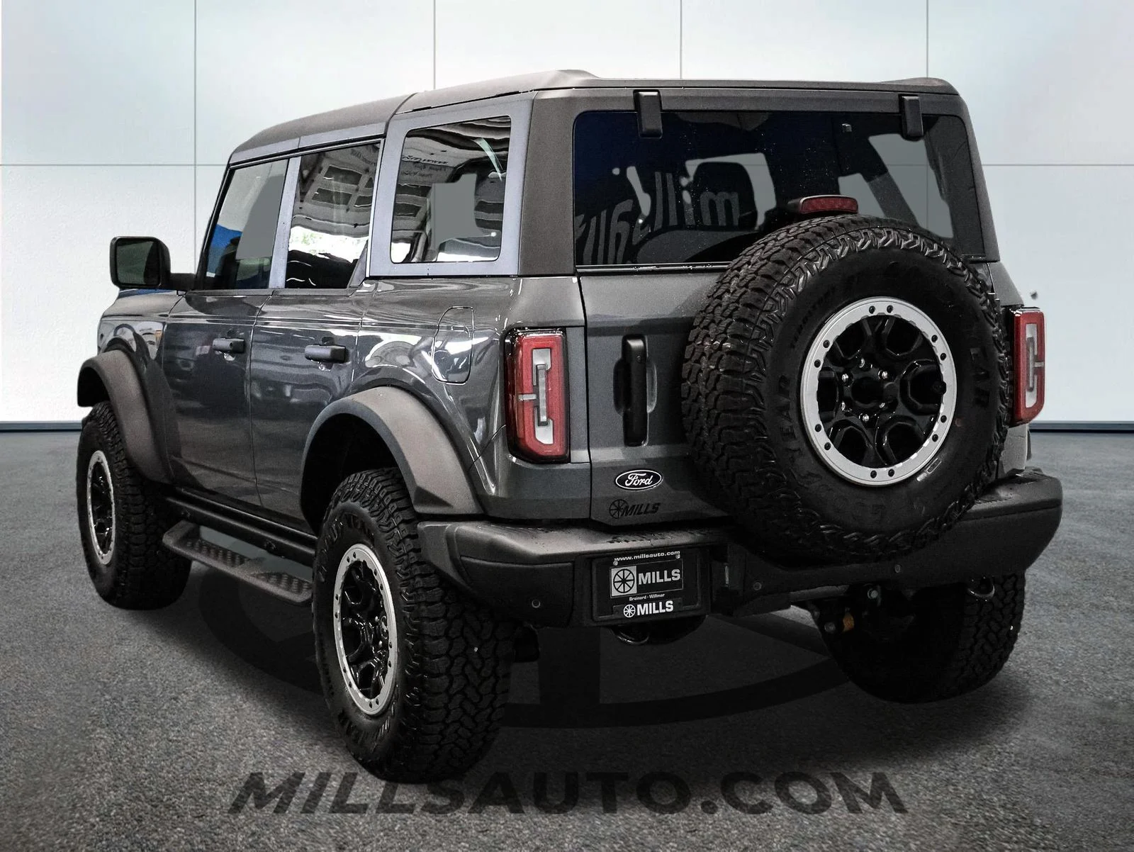 Used 2026 Carbonized Gray Metallic Ford Badlands® image 5