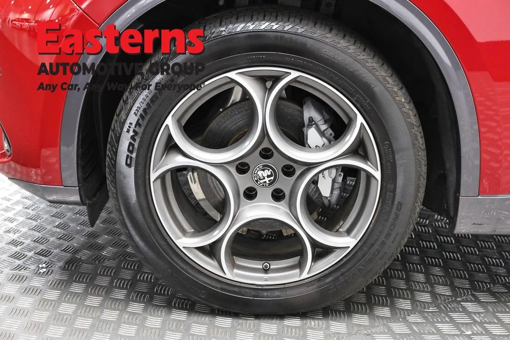 Used 2024 Red Alfa Romeo Ti image 32