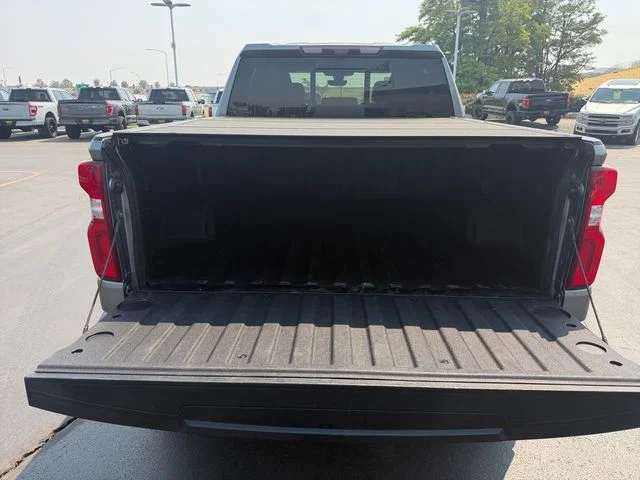 Used 2021 Gray Chevrolet LTZ image 23