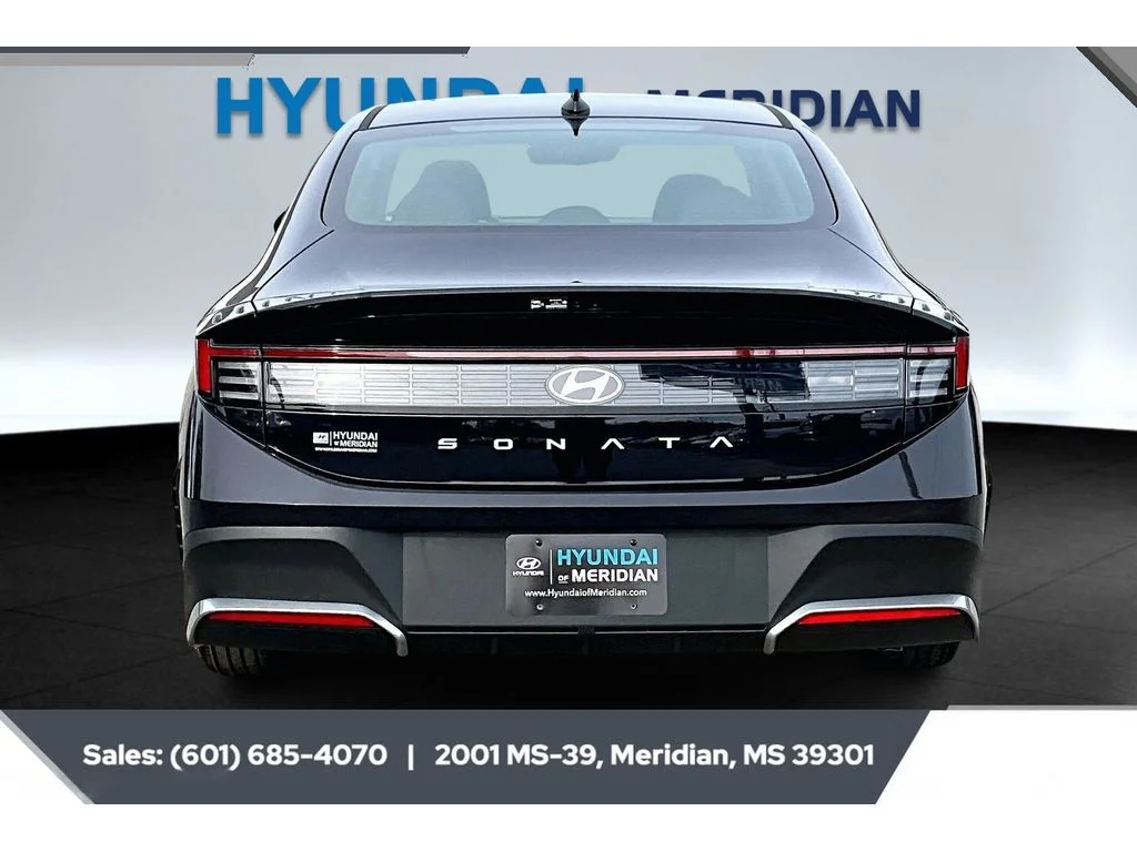 Used 2026 CARBON BLUE Hyundai SE image 4