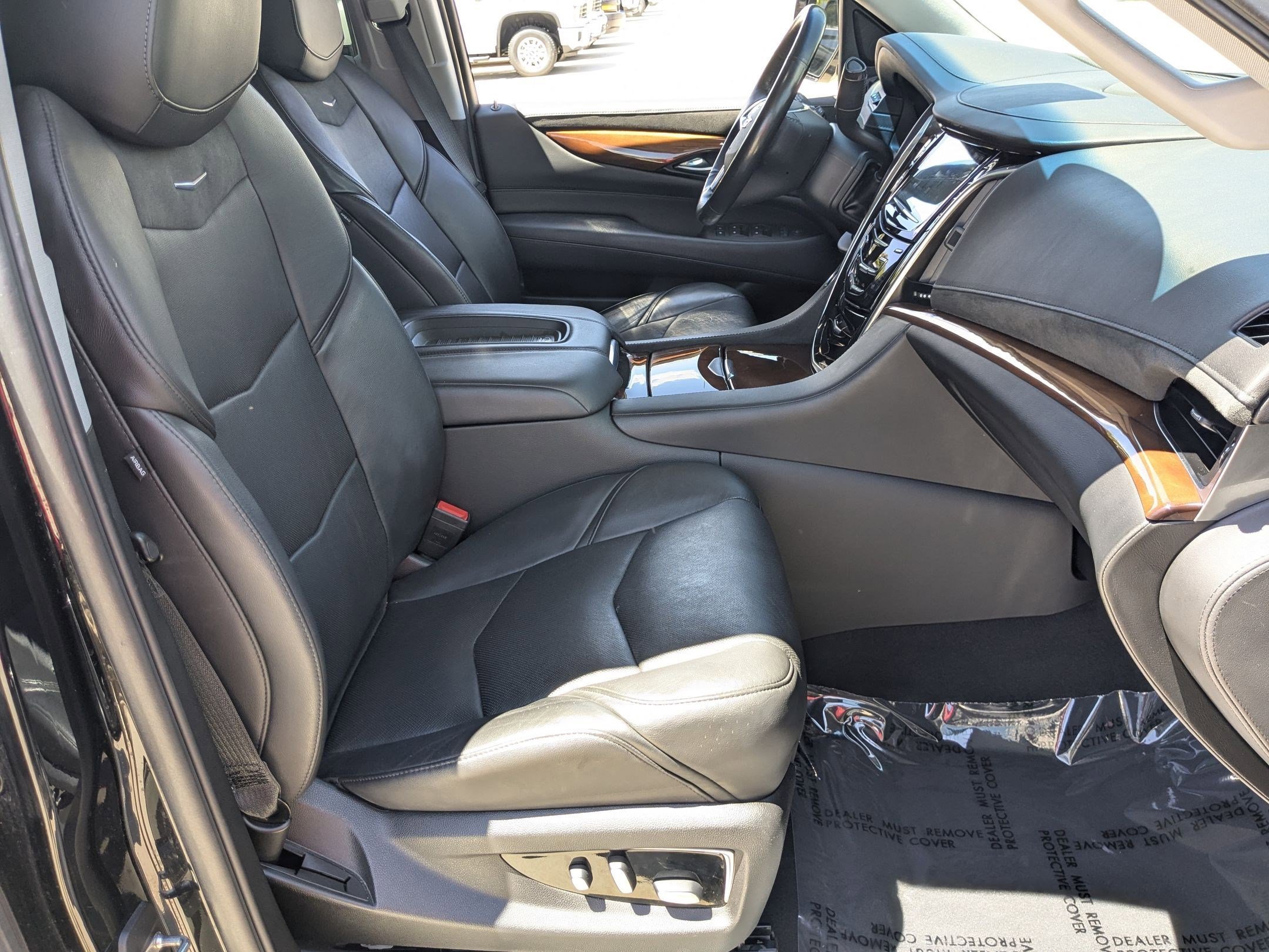 Certified Used 2019 BLACK RAVEN Cadillac Luxury image 29