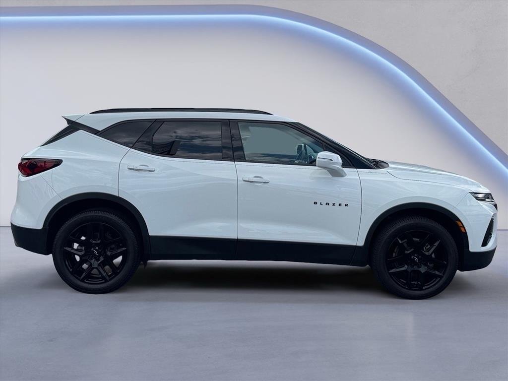 Used 2020 SUMMIT WHITE Chevrolet LT image 2