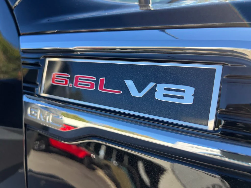 Used 2022 Black GMC Denali image 10