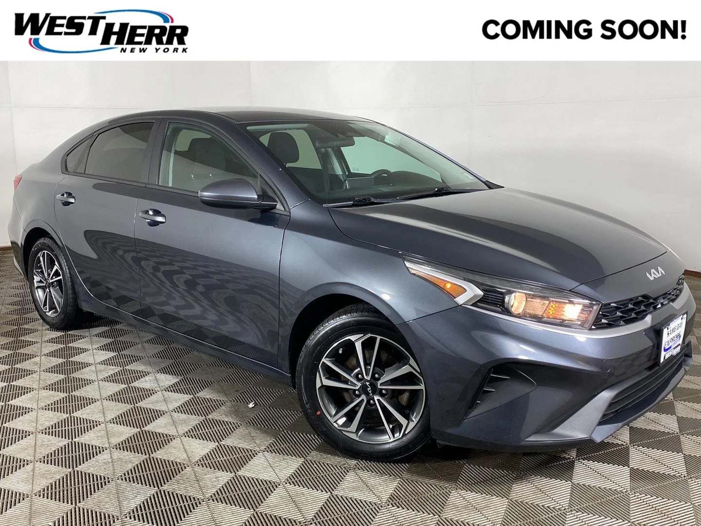 2023 Kia Forte LXS AT's photo