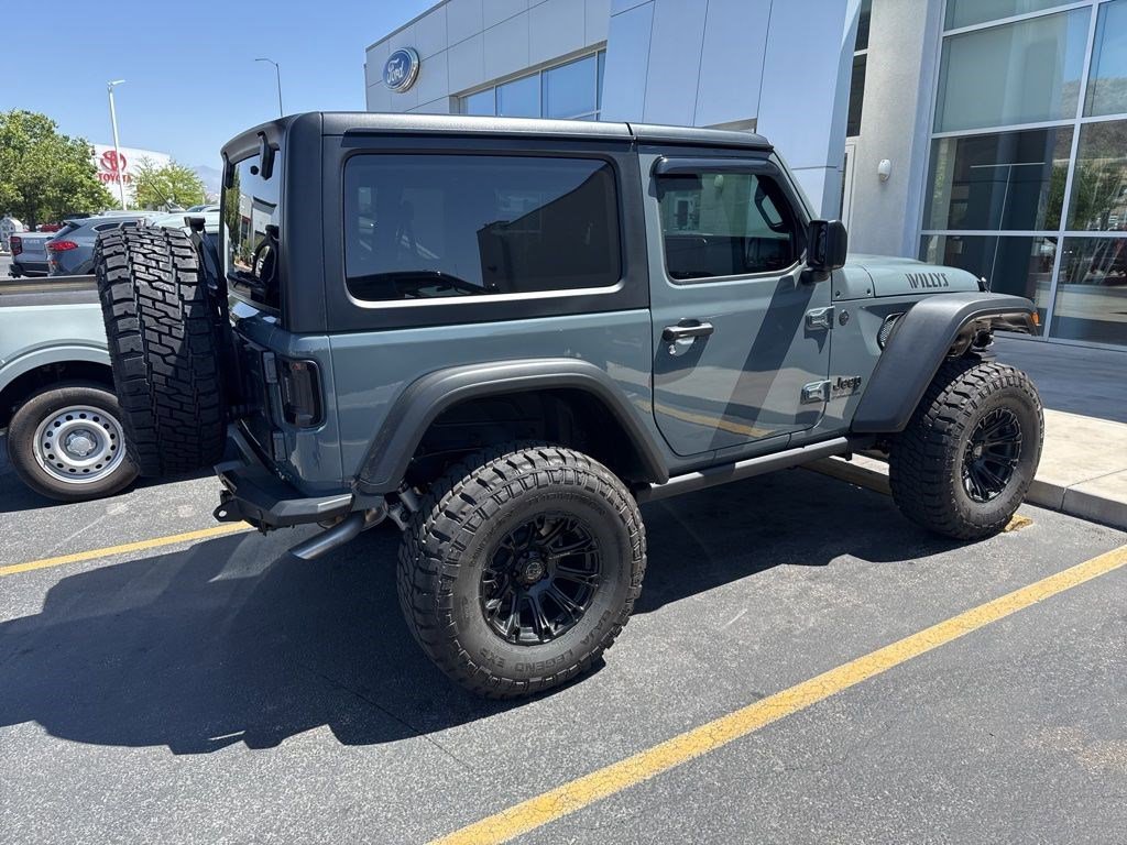 Vehicle Image 2