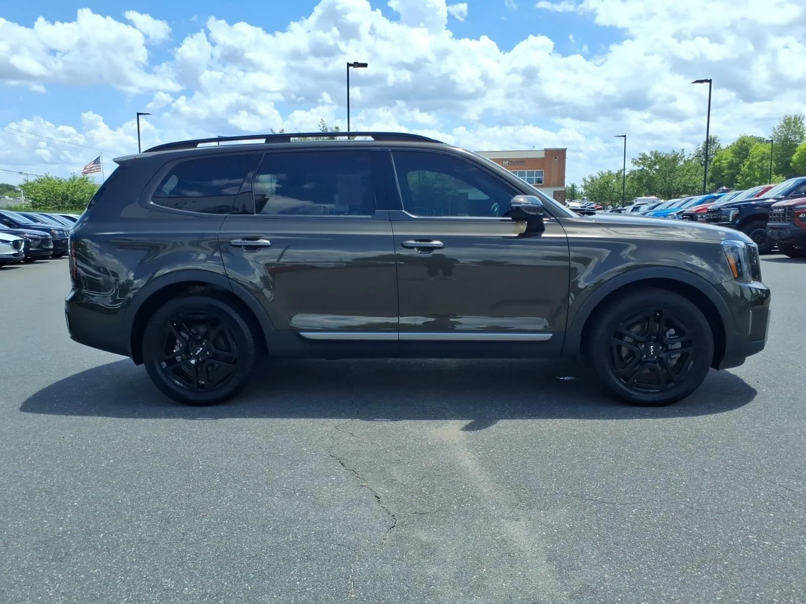Used 2023 Dark Moss Kia SX X-Line image 12