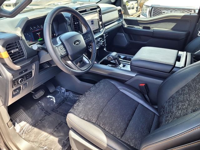 Used 2025 Gray Ford Tremor image 10
