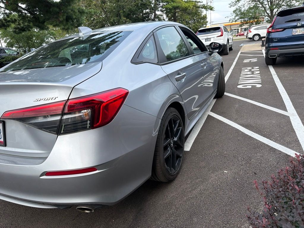Certified Used 2023 Lunar Silver Metallic Honda Sport image 5