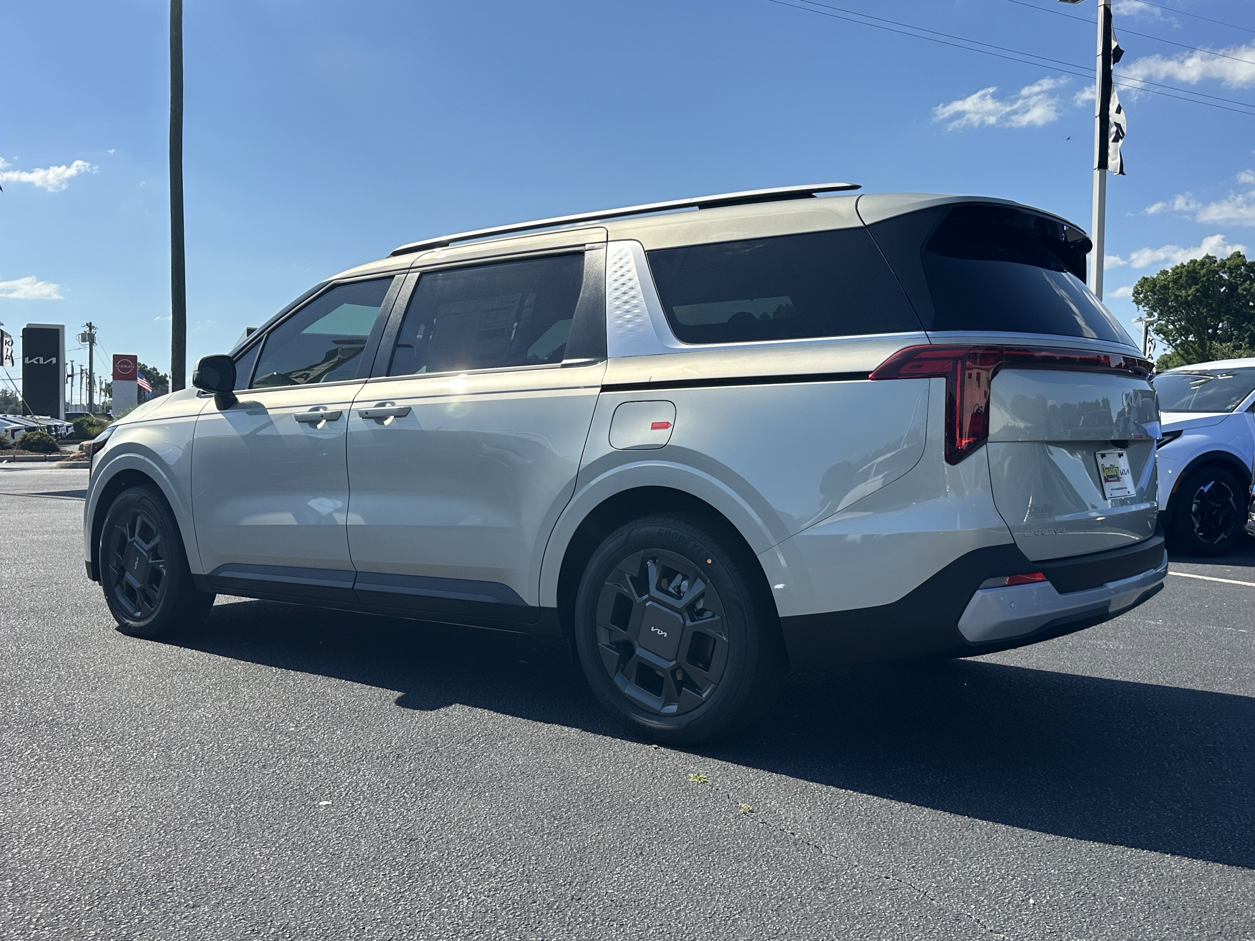 New 2026 Ivory Silver Kia EX image 6