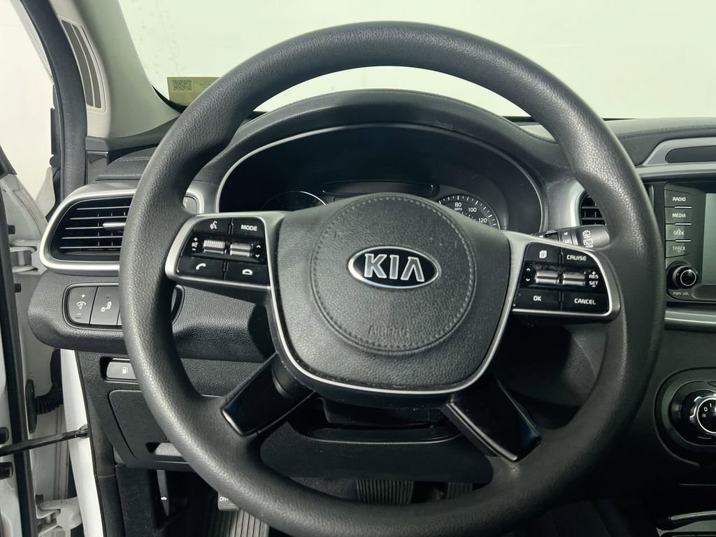 Used 2019 White Kia LX image 15