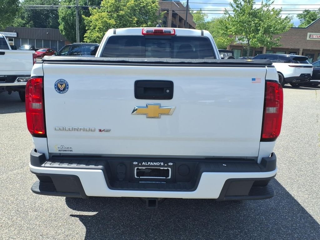 Used 2018 White Chevrolet Z71 image 6