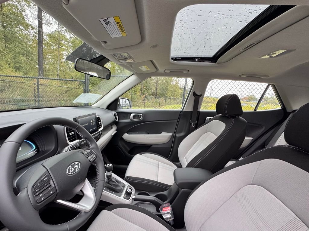 2026 Hyundai Venue SEL - Photo 15