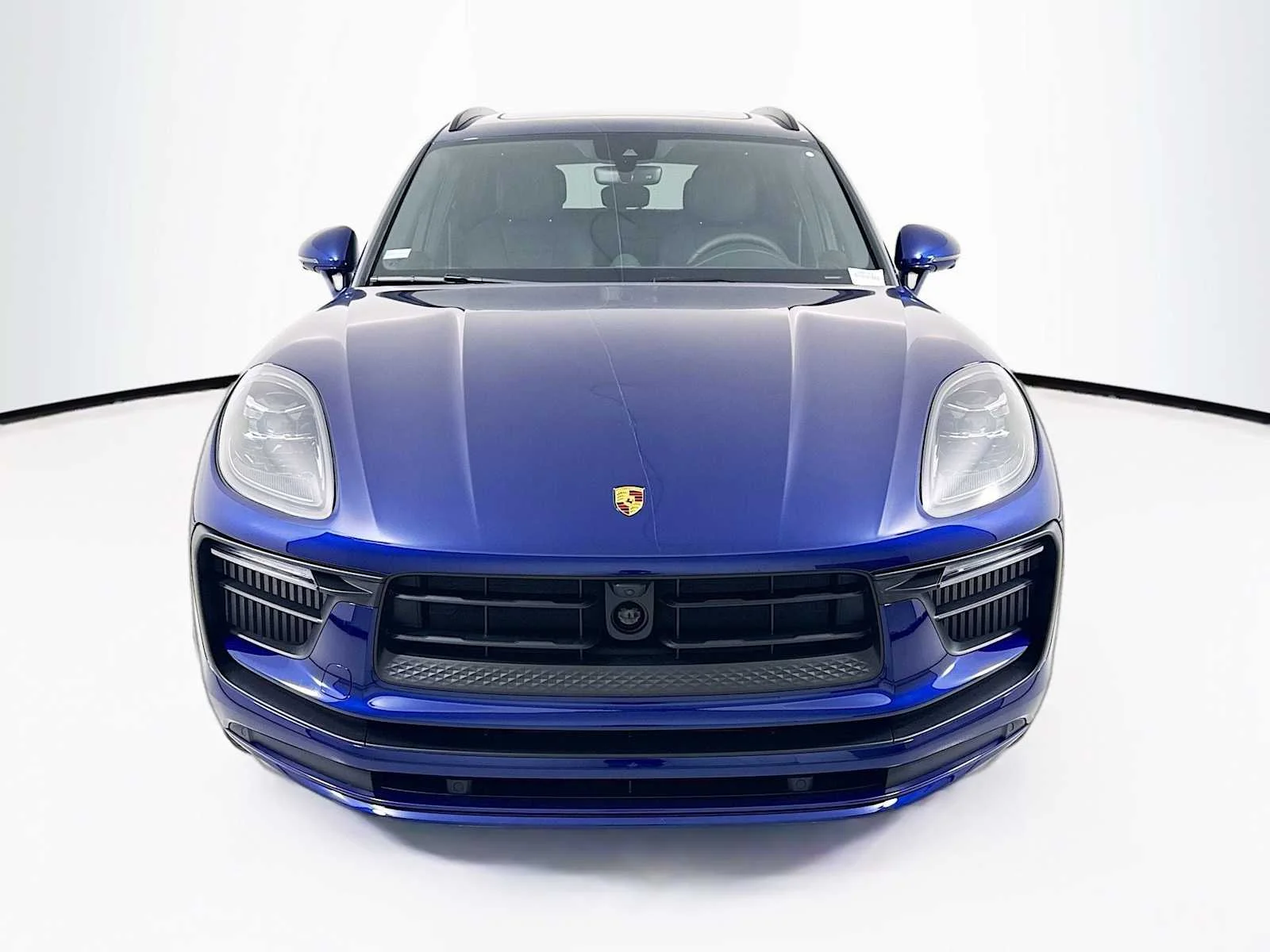 New 2026 Gentian Blue Metallic Porsche S image 6