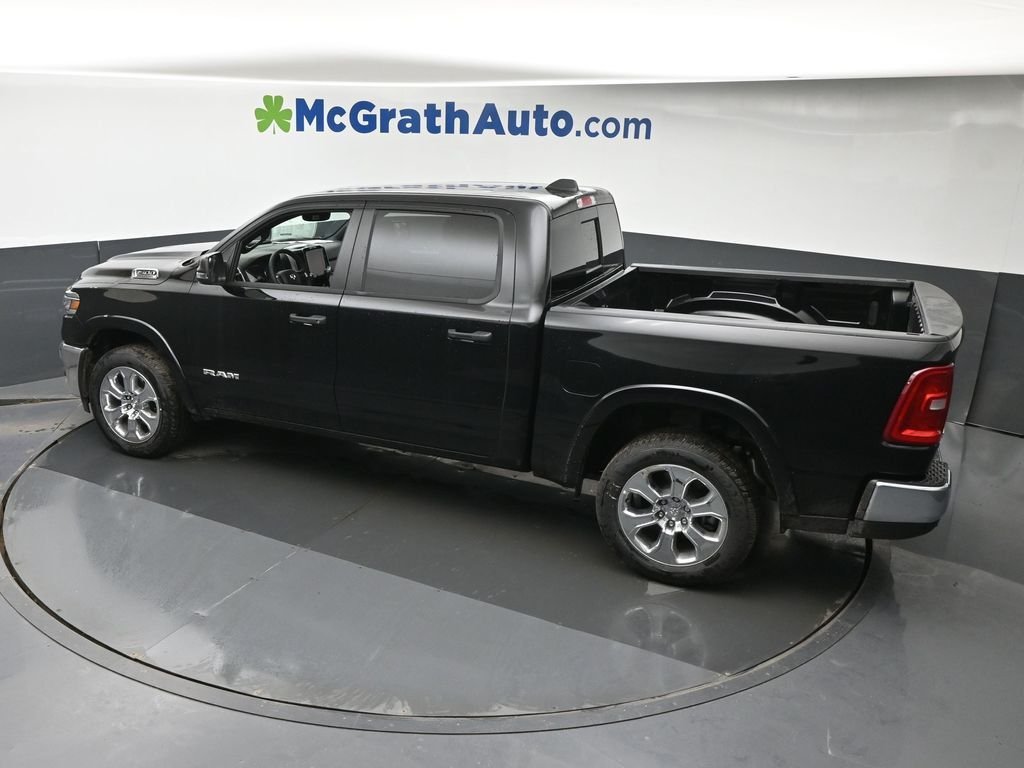 New 2026 Diamond Black Crystal Pearl-Coat Exterior Paint RAM Big Horn/Lone Star image 23