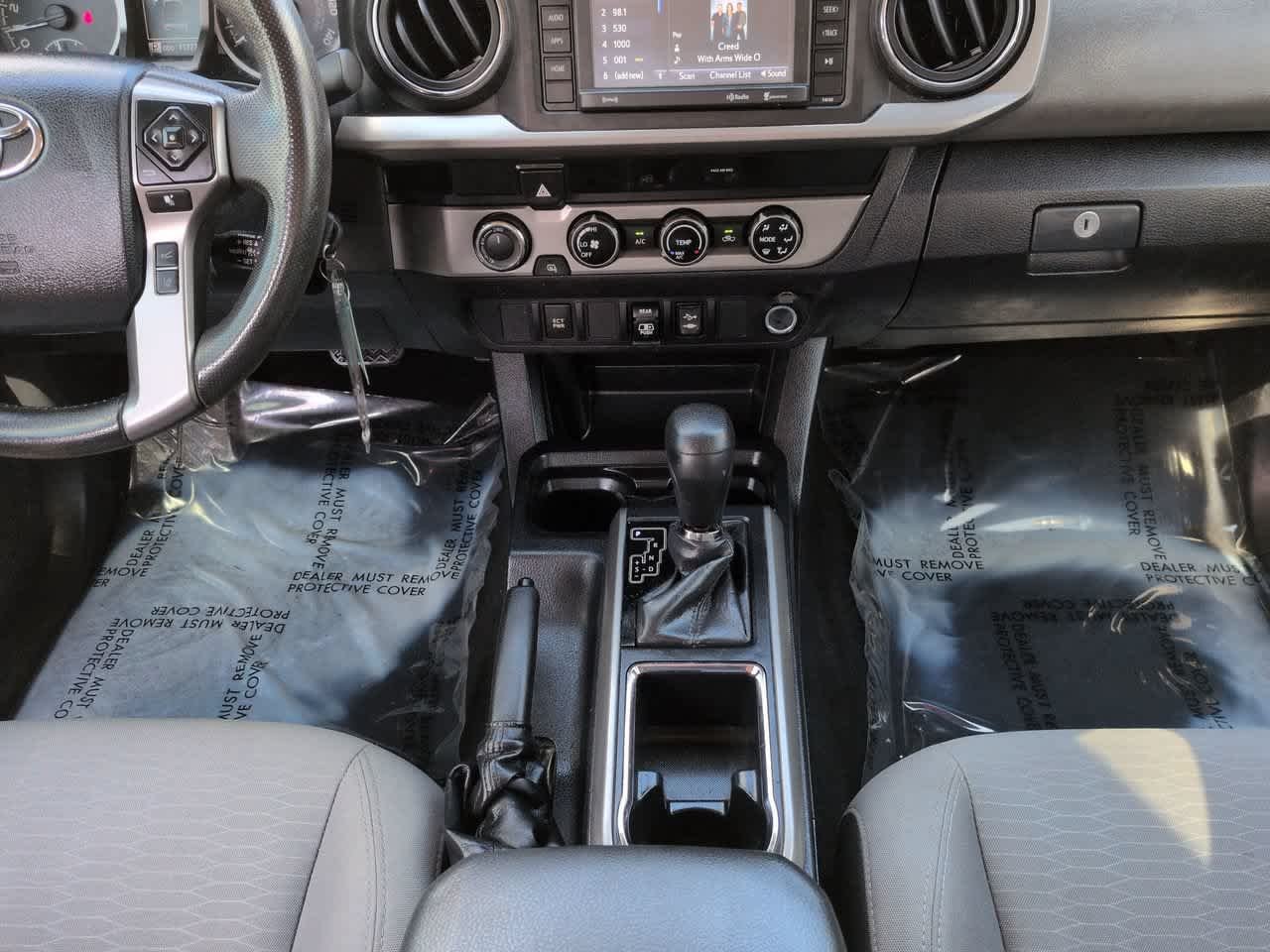 Used 2018 Midnight Black Metallic Toyota SR5 image 18