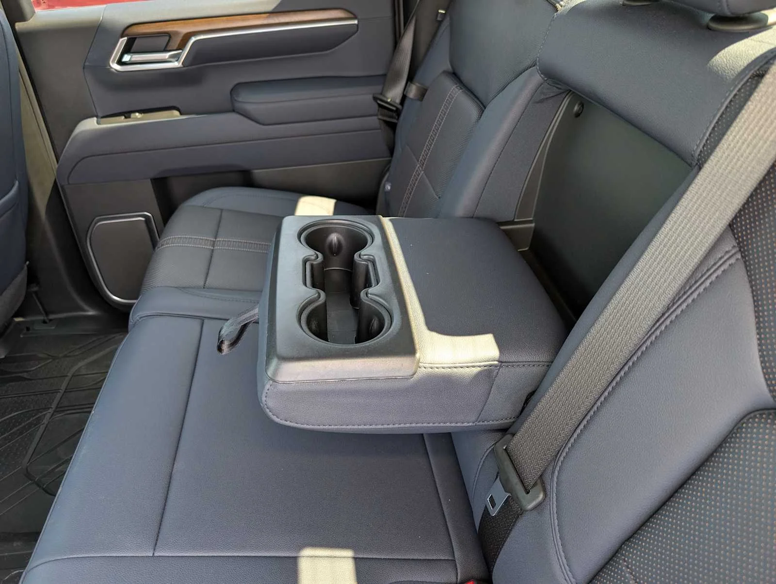 2026 Chevrolet Silverado 1500 High Country - Photo 18