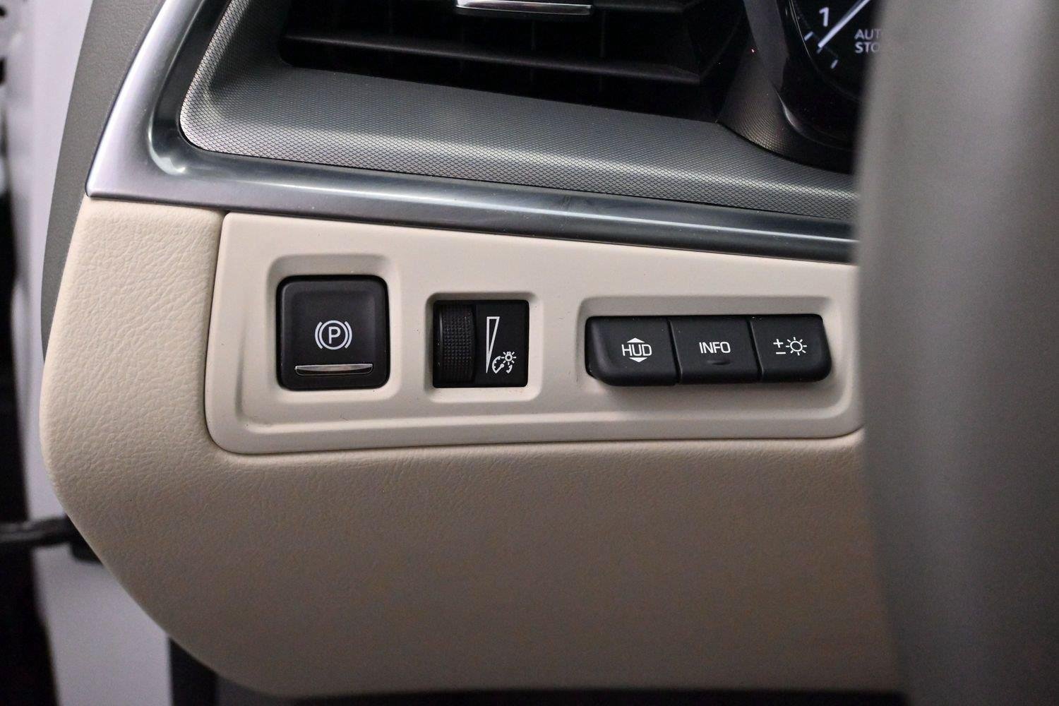 Used 2024 Crystal White Tricoat Cadillac Premium Luxury image 30
