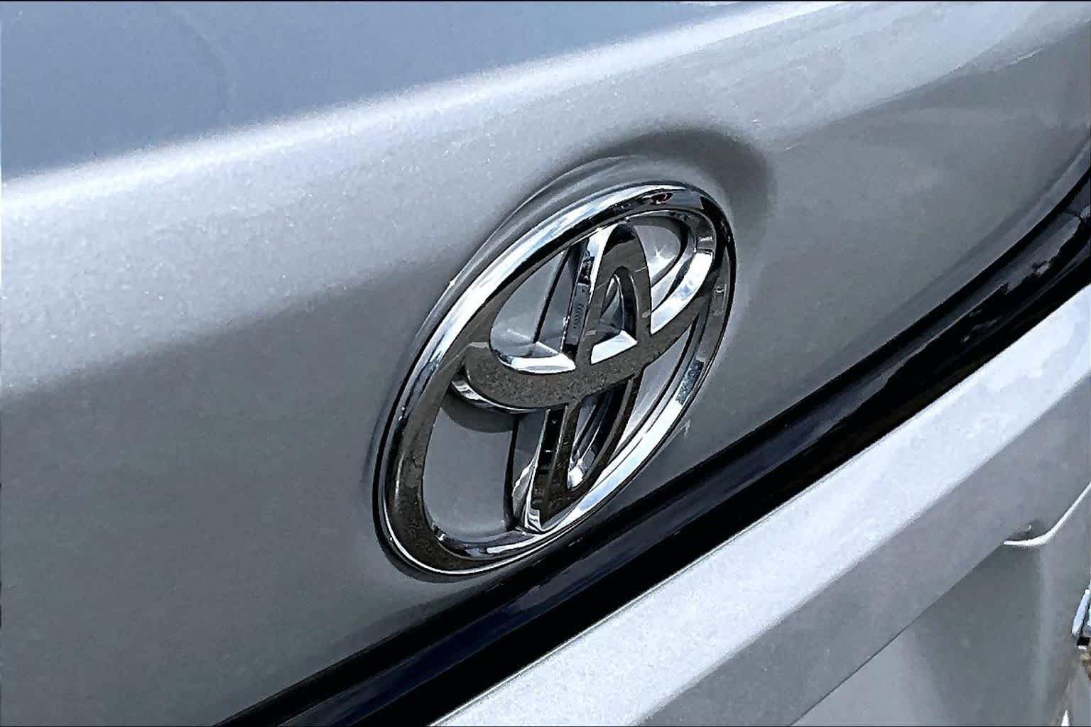 Certified Used 2026 Classic Silver Metallic Toyota LE image 31