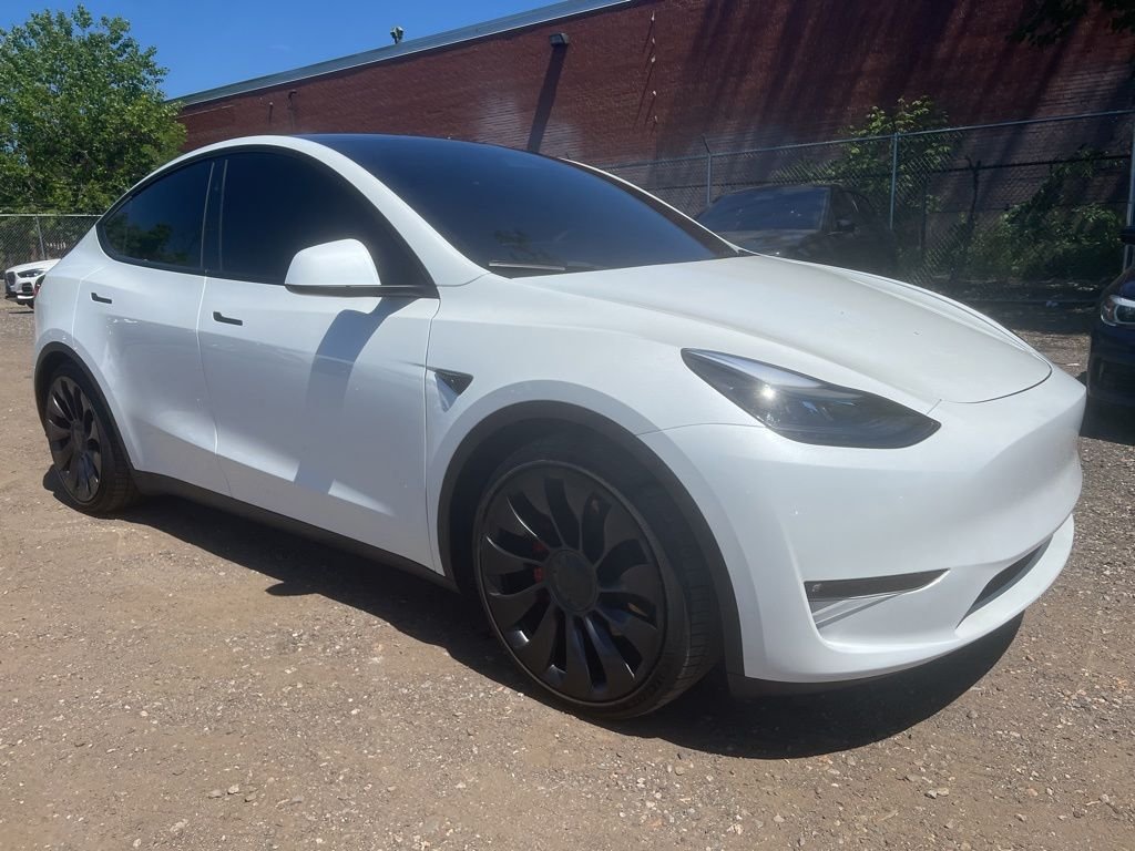 2023 Tesla Model Y Performance Dual Motor All-Wheel Drive's photo