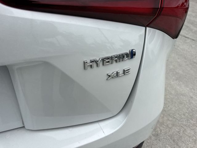 2022 Toyota Prius XLE - Photo 25