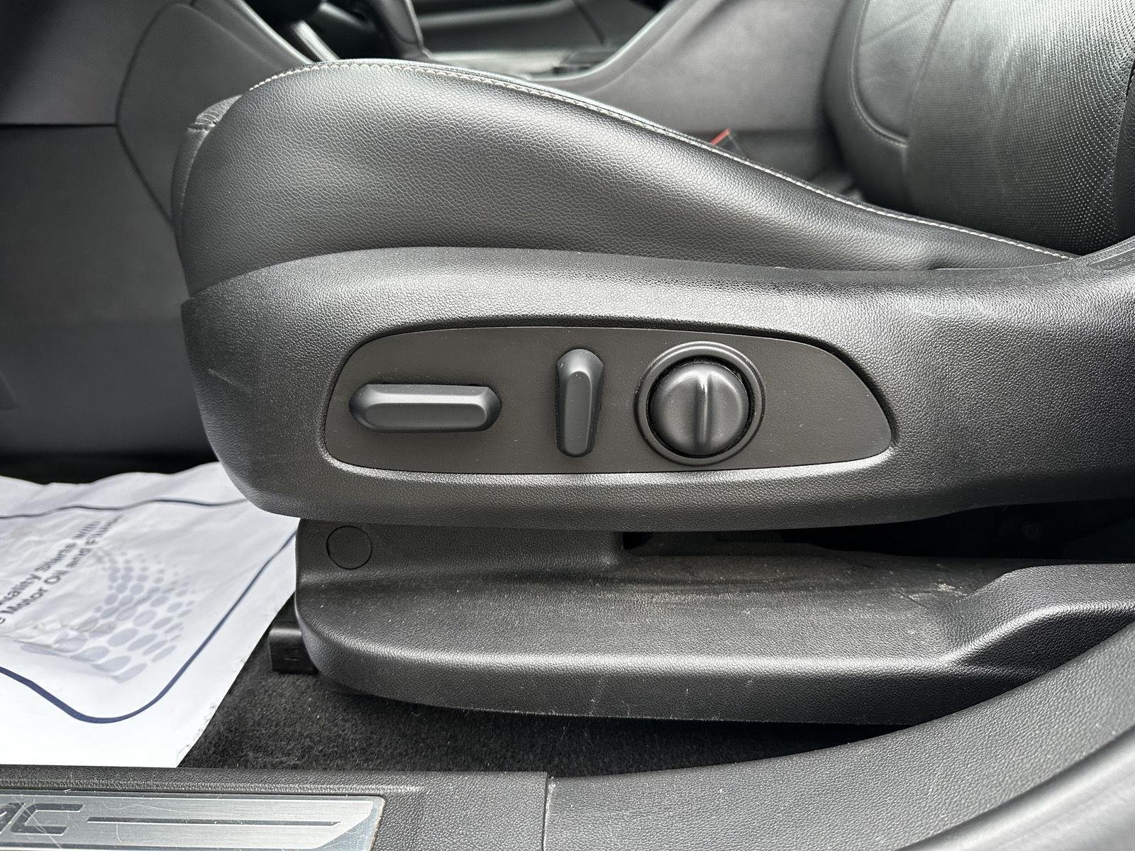 Used 2019 Quicksilver Metallic GMC SLT image 8