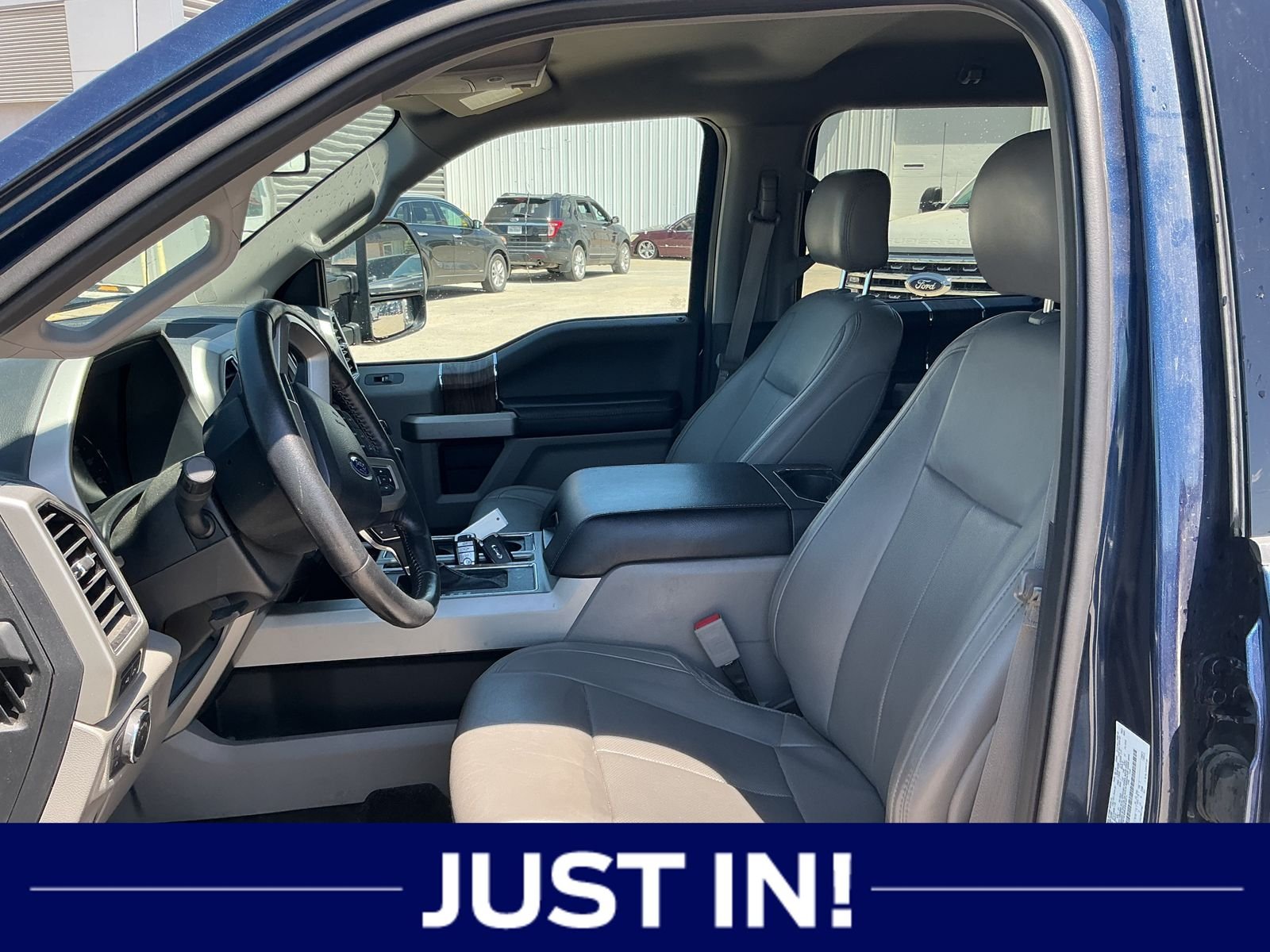 Used 2019 Blue Ford Lariat image 5