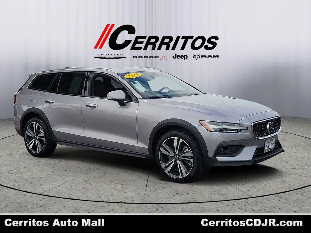 2026 Volvo V60 Cross Country B5 Plus AWD's photo
