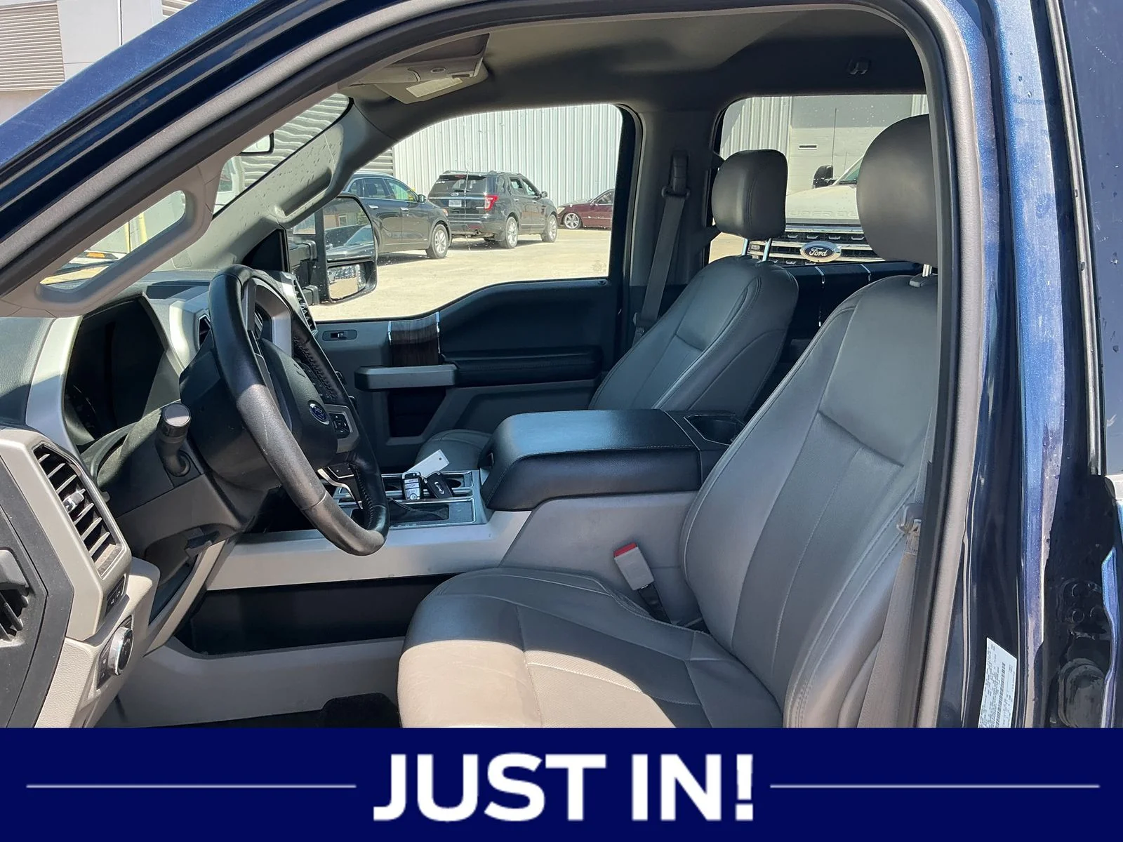 Used 2019 Blue Ford Lariat image 5