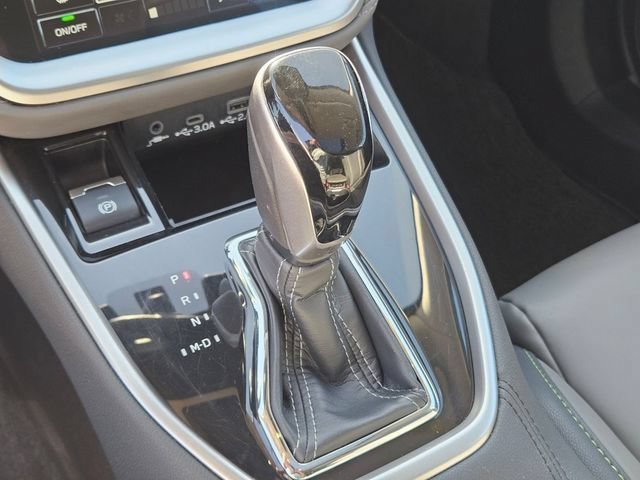 Used 2025 Crystal Black Silica Subaru Onyx Edition image 27