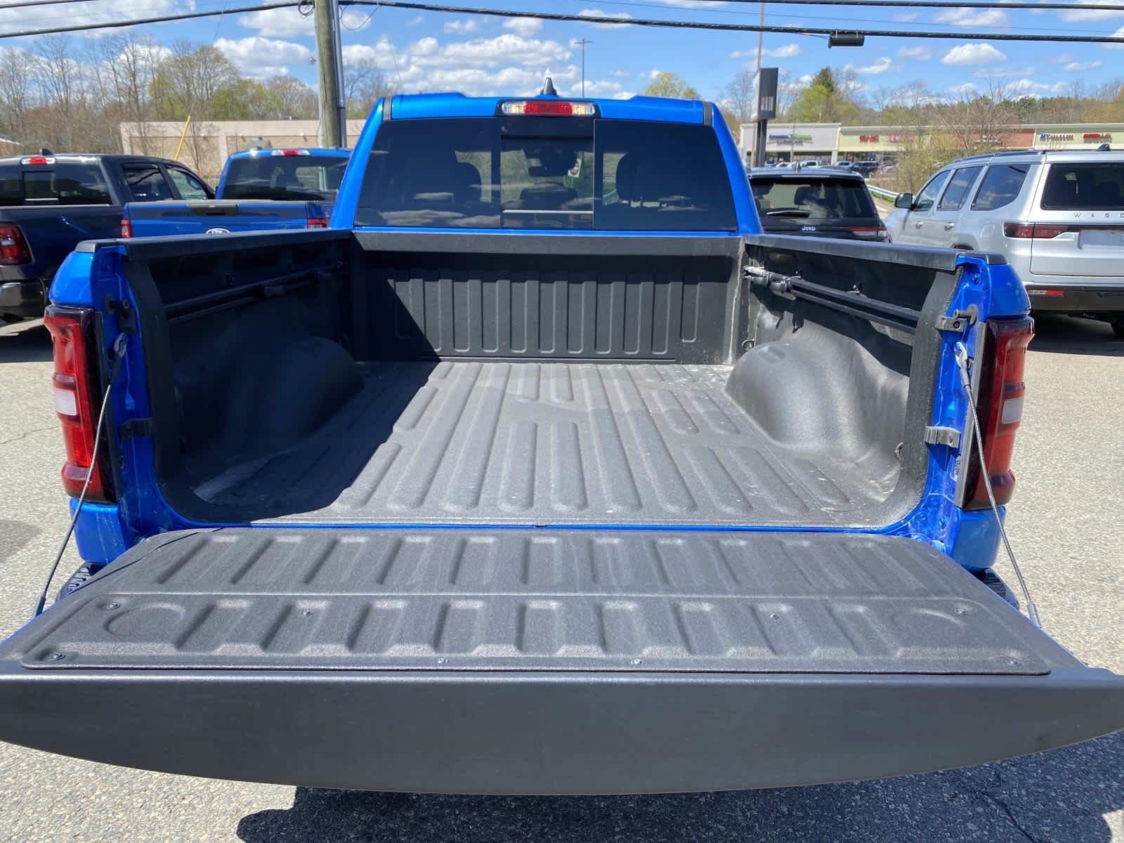 Certified Used 2025 Hydro Blue Pearlcoat Ram Tradesman image 5