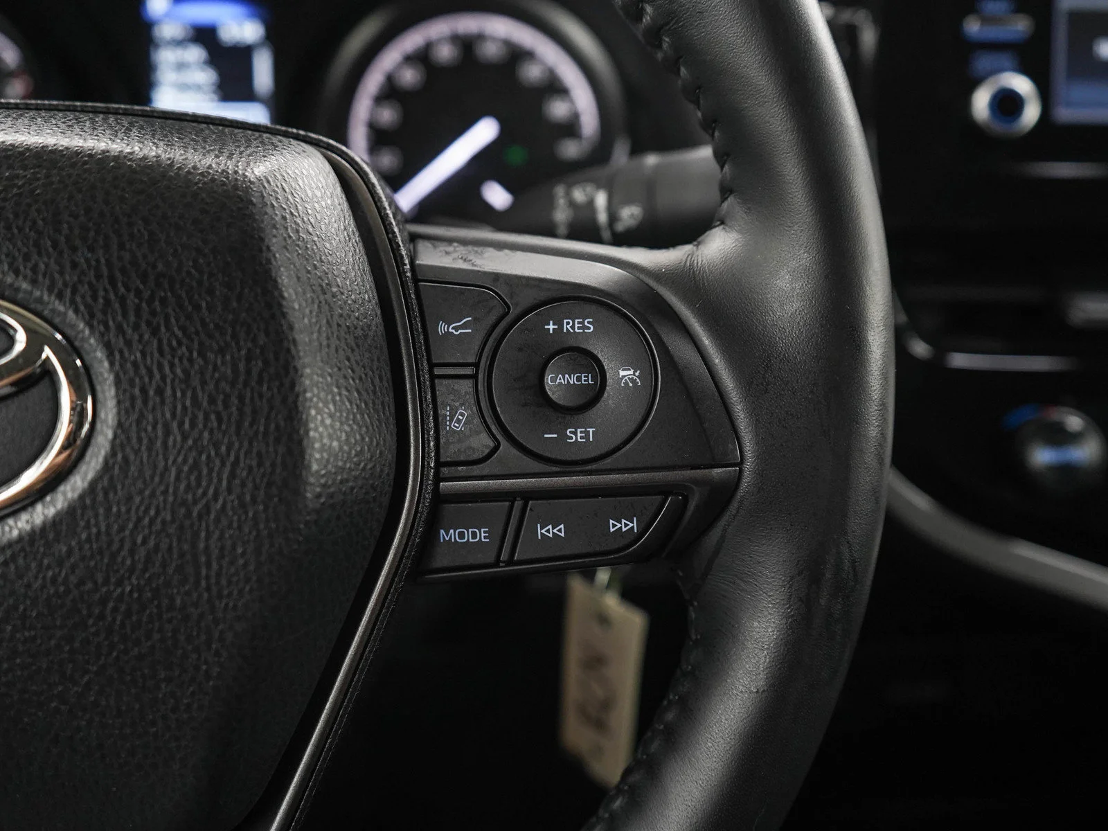 Used 2024 White Toyota  image 24