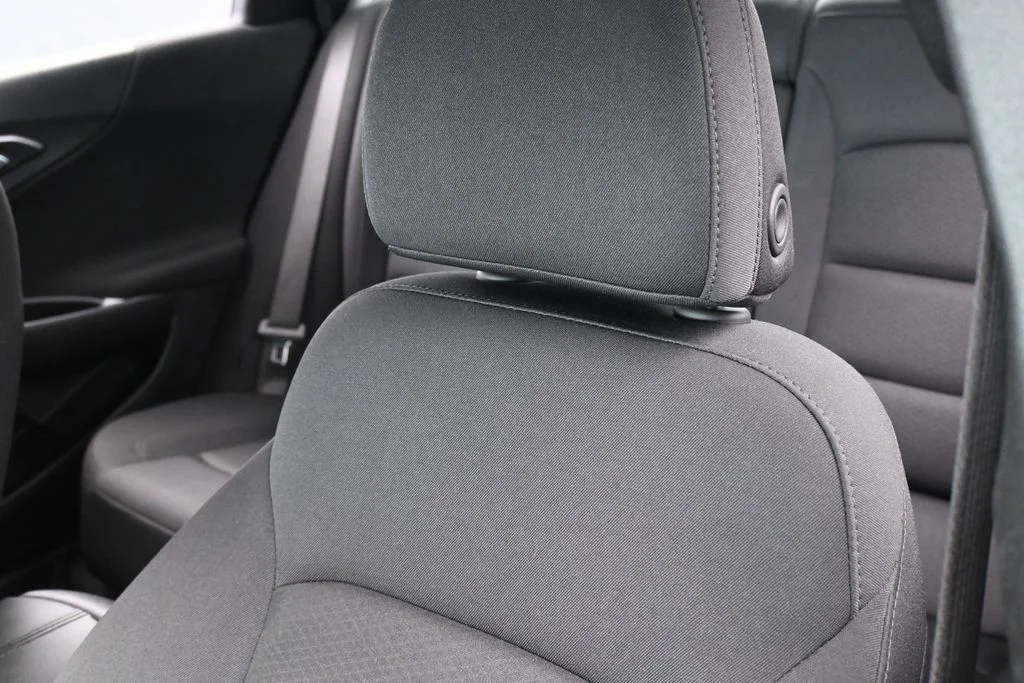 Used 2025 Lakeshore Blue Metallic Chevrolet LT image 16