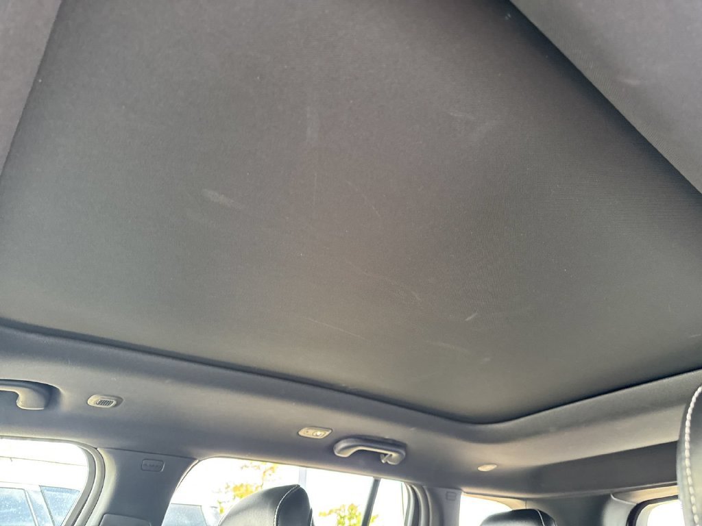 Used 2024 White Jeep 4xe image 13