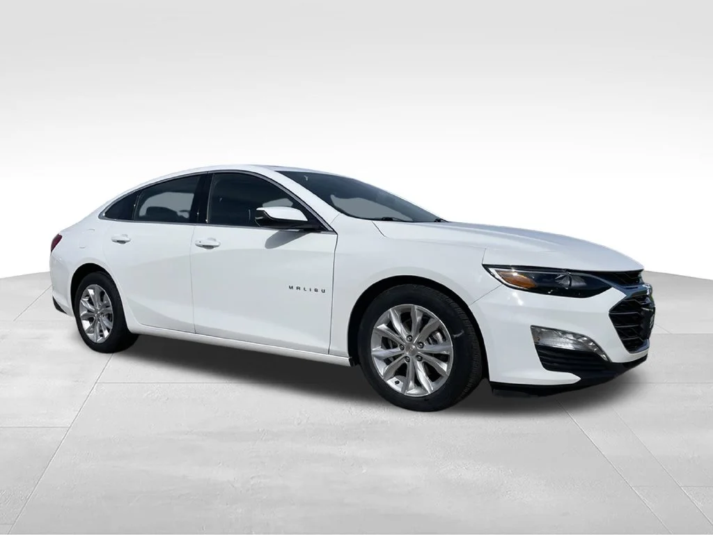 Used 2024 Chevrolet Malibu 1LT with VIN 1G1ZD5ST4RF174947 for sale in Beaver Dam, WI
