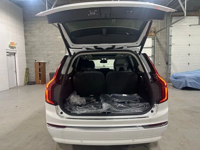 New 2026 Crystal White Volvo Plus image 21