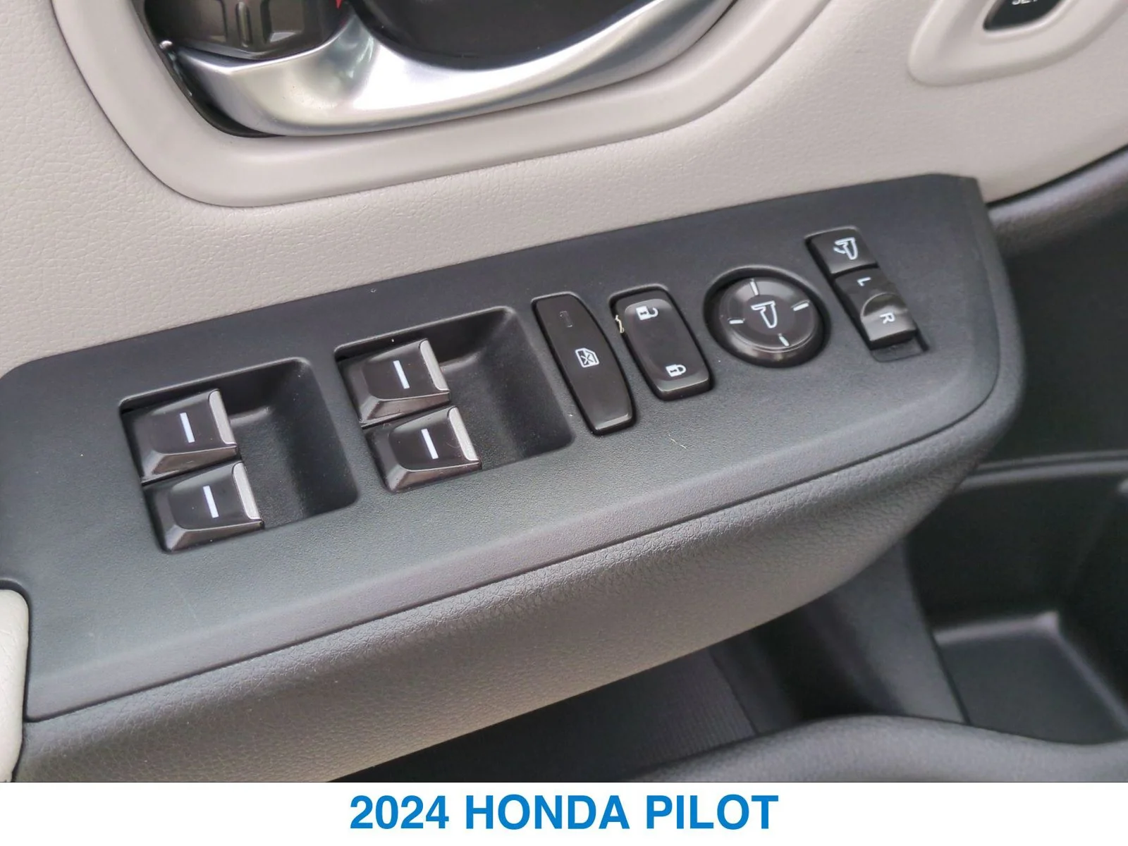 Used 2024 White Honda Elite image 13